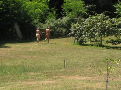 Cliquez pour découvrir toutes les photos de l'ÉTABLISSEMENT ! camping Naturiste Le Champ De Guiral photo 22