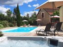 Camping Pas Cher vous présente avec son site Officiel campingpascher.fr, le Camping Naturiste Le Champ De Guiral classé 3 étoiles, situé sur la commune de Gourdon dans le département Lot (Midi Pyrénées) en France. Le camping Naturiste Le Champ De Guiral, vous présente un hébergement de type caravane de 24 m². Le camping Naturiste Le Champ De Guiral vous propose du sam. 29 août au sam. 05 septembre 2026 pour 7 nuits à 300€. Cette location propose 17 dates différentes pour réserver votre séjour. Découvrez également les 7 autres gammes d'hébergements du camping. Les Avis clients pour le Camping Naturiste Le Champ De Guiral sont excellents avec une note moyenne de 9 sur 10. Piscine extérieure, Canoë-kayak, Cyclisme, Pétanque, Randonnée, Dépôt de pain, Pizzeria,... En savoir plus : cliquez-ICI.