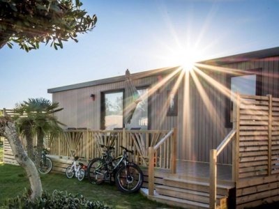 Cliquez pour découvrir toutes les photos de l'HÉBERGEMENT ! mobil-home - MV Resort photo 2