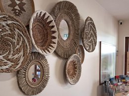 Camping Pas Cher vous présente avec son site Officiel campingpascher.fr, le Camping Domaine Ecôtelia classé 3 étoiles, situé sur la commune de Le Nizan dans le département Gironde (Aquitaine) en France. Le camping Domaine Ecôtelia vous propose un hébergement de type lodge de 35 m². L'établissement vous propose 15 autres types d'hébergements. Découvrez tous nos séjours à petits prix dans la commune et aux alentours de Le Nizan du département : Gironde (Aquitaine). Piscine extérieure, Aire de jeux enfants, Salle de jeux vidéo, Bar, Épicerie,... En savoir plus : cliquez-ICI.