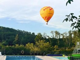 Camping Pas Cher vous présente avec son site Officiel campingpascher.fr, le Camping Le Convivial classé 3 étoiles, situé sur la commune de Saint Martial De Nabirat dans le département Dordogne (Aquitaine) en France. Le camping Le Convivial, vous présente un hébergement de type tente. Le camping Le Convivial vous propose du vendredi 05 juin au vendredi 12 juin 2026 avec un DÉPART DEMAIN pour 7 nuits à 198€. Cette location propose 102 dates différentes pour réserver votre séjour. Découvrez également les 5 autres gammes d'hébergements du camping. Piscine chauffée, Piscine extérieure, Animations familiales, Baby-foot, Ping-pong, Pétanque, Bar, Snack/Bar,... En savoir plus : cliquez-ICI.