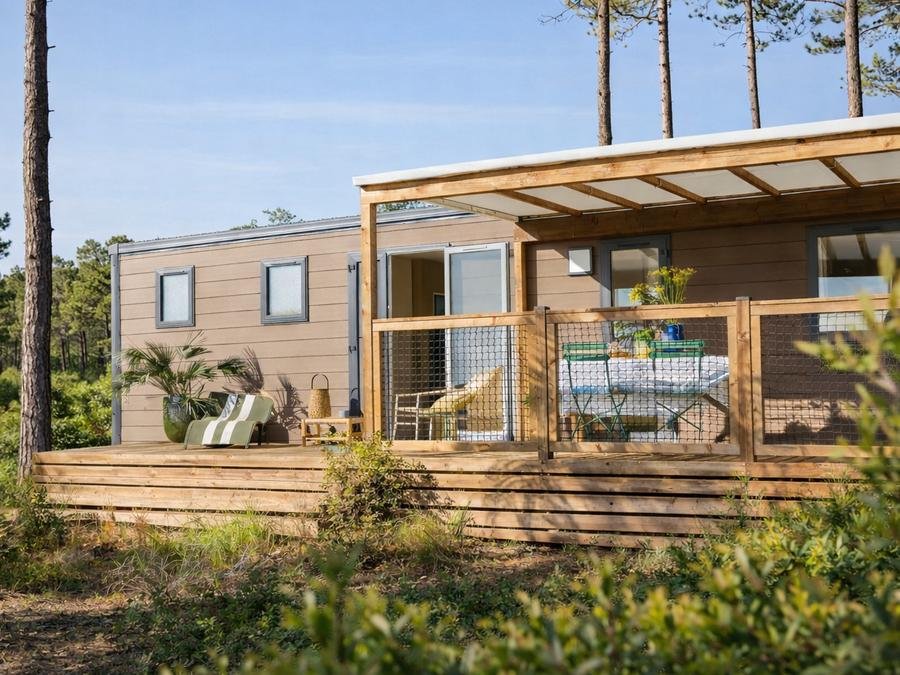 Camping Pas Cher vous présente avec son site Officiel campingpascher.fr, le Camping U Pinarellu classé 3 étoiles, situé sur la commune de Sainte Lucie De Porto Vecchio dans le département Corse Du Sud (Corse) en France. Le camping U Pinarellu, vous présente un hébergement de type mobil-home de 40 m² avec climatisation. Le camping U Pinarellu vous propose du dimanche 27 septembre au dimanche 04 octobre 2026 pour 7 nuits à 863€. Cette location propose 53 dates différentes pour réserver votre séjour. Découvrez également les 42 autres gammes d'hébergements du camping. Les Avis clients pour le Camping U Pinarellu sont excellents avec une note moyenne de 8 sur 10. Piscine extérieure, Aire de jeux enfants, Court de tennis, Ping-pong, Plongée, Sports nautiques, Boulangerie, Bureau de tabac, Créperie, Pizzeria, Restaurant, Supermarché, Épicerie,... En savoir plus : cliquez-ICI.