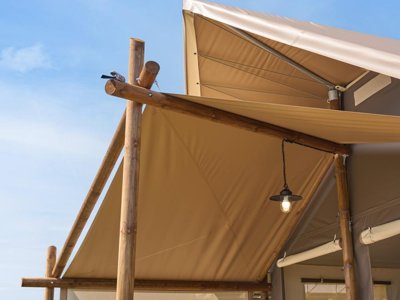 Cliquez pour découvrir toutes les photos de l'HÉBERGEMENT ! tente en toile et bois - U Pinarellu photo 2