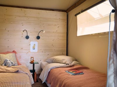 Cliquez pour découvrir toutes les photos de l'HÉBERGEMENT ! tente en toile et bois - U Pinarellu photo 7