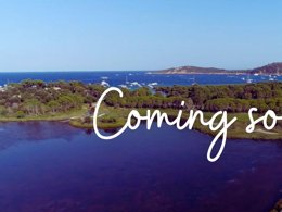 Camping Pas Cher vous présente avec son site Officiel campingpascher.fr, le Camping U Pinarellu classé 3 étoiles, situé sur la commune de Sainte Lucie De Porto Vecchio dans le département Corse Du Sud (Corse) en France. Le camping U Pinarellu, vous présente un hébergement de type chalet de 35 m² pour 1 personne avec climatisation. Le camping U Pinarellu vous propose du dimanche 05 avril au dimanche 12 avril 2026 pour 7 nuits à 925€. Cette location propose 91 dates différentes pour réserver votre séjour. Découvrez également les 22 autres gammes d'hébergements du camping. Les Avis clients pour le Camping U Pinarellu sont excellents avec une note moyenne de 8 sur 10. Piscine extérieure, Aire de jeux enfants, Court de tennis, Ping-pong, Plongée, Sports nautiques, Boulangerie, Bureau de tabac, Créperie, Pizzeria, Restaurant, Supermarché, Épicerie,... En savoir plus : cliquez-ICI.