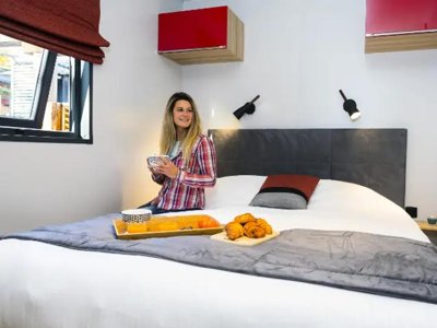Cliquez pour découvrir toutes les photos de l'HÉBERGEMENT ! mobil-home - Domaine Les Oréades photo 5