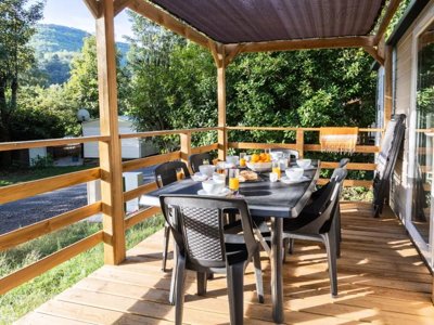 Cliquez pour découvrir toutes les photos de l'HÉBERGEMENT ! mobil-home - Du Château De L'Hom photo 11