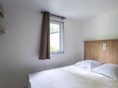 Cliquez pour découvrir toutes les photos de l'HÉBERGEMENT ! mobil-home - Du Château De L'Hom photo 3