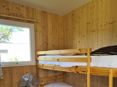 Cliquez pour découvrir toutes les photos de l'HÉBERGEMENT ! tente en toile et bois - Flower De L'Olivigne photo 7