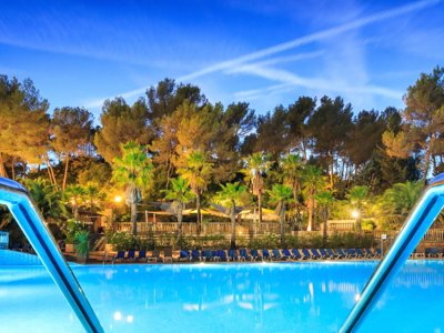 Cliquez pour découvrir toutes les photos de l'ÉTABLISSEMENT ! camping Tour Opérateur Sur Camping Holiday Green photo 4