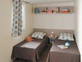 Cliquez pour découvrir toutes les photos de l'HÉBERGEMENT ! mobil-home - camping Tour Opérateur Sur Camping Holiday Green photo 5