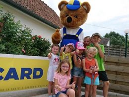 Camping Pas Cher vous présente avec son site Officiel campingpascher.fr, le Camping De La Haie Penée classé 4 étoiles, situé sur la commune de Saint Quentin En Tourmont dans le département Somme (Picardie) en France. Le camping De La Haie Penée vous propose un hébergement de type mobil-home. L'établissement vous propose 13 autres types d'hébergements. Découvrez tous nos séjours à petits prix dans la commune et aux alentours de Saint Quentin En Tourmont du département : Somme (Picardie). Les Avis clients pour le Camping De La Haie Penée sont excellents avec une note moyenne de 8 sur 10. Piscine couverte, Piscine extérieure, Animations familiales, Club ados, Club enfants, Aire de jeux enfants, Baby-foot, Ping-pong, Pétanque, Salle de fitness, Structure gonflable enfants, Terrain multisports, Snack/Bar, Épicerie,... En savoir plus : cliquez-ICI.