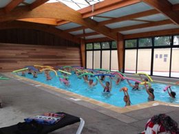 Camping Pas Cher vous présente avec son site Officiel campingpascher.fr, le Camping De La Haie Penée classé 4 étoiles, situé sur la commune de Saint Quentin En Tourmont dans le département Somme (Picardie) en France. Le camping De La Haie Penée vous propose un hébergement de type mobil-home avec climatisation (télévision). L'établissement vous propose 5 autres types d'hébergements. Découvrez tous nos séjours à petits prix dans la commune et aux alentours de Saint Quentin En Tourmont du département : Somme (Picardie). Les Avis clients pour le Camping De La Haie Penée sont excellents avec une note moyenne de 8 sur 10. Piscine couverte, Piscine extérieure, Animations familiales, Club ados, Club enfants, Aire de jeux enfants, Baby-foot, Ping-pong, Pétanque, Salle de fitness, Structure gonflable enfants, Terrain multisports, Snack/Bar, Épicerie,... En savoir plus : cliquez-ICI.