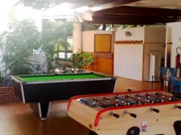 Camping Pas Cher vous présente avec son site Officiel campingpascher.fr, le Village vacances Cévéo Mimizan Plage classé 3 étoiles, situé sur la commune de Mimizan dans le département Landes (Aquitaine) en France. Le village vacances Cévéo Mimizan Plage, vous présente un hébergement de type mobil-home de 28 m² et télévision. Le village vacances Cévéo Mimizan Plage vous propose du vendredi 03 avril au vendredi 10 avril 2026, en promotion à -20% pour 7 nuits à 385 € au lieu de 481,25 € soit une Économie de 96,25 €. Cette location propose 104 dates différentes pour réserver votre séjour. Découvrez également les 8 autres gammes d'hébergements du village vacances. Les Avis clients pour le Village vacances Cévéo Mimizan Plage sont excellents avec une note moyenne de 8 sur 10. Mer, Piscine chauffée, Piscine extérieure, Animations familiales, Club ados, Club enfants, Aire de jeux enfants, Baby-foot, Court de tennis, Paddle, Ping-pong, Piscine, Pétanque, Surf, Terrain de beach-volley, Terrain de volley-ball, Terrain multisports, Bar, Plats à emporter,... En savoir plus : cliquez-ICI.