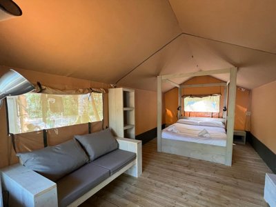 Cliquez pour découvrir toutes les photos de l'HÉBERGEMENT ! tente en toile et bois - Etxarri photo 5