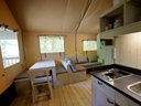 Cliquez pour découvrir toutes les photos de l'HÉBERGEMENT ! tente en toile et bois - camping Etxarri photo 5