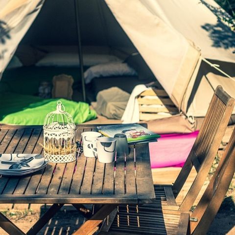 Cliquez pour découvrir toutes les photos de l'HÉBERGEMENT ! tente - Ecocamp Vinyols photo 2