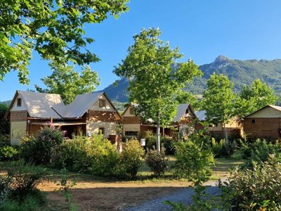 Cliquez pour découvrir toutes les photos de l'ÉTABLISSEMENT ! camping Ushuaïa Villages Les Myotis photo 5