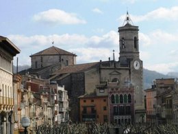 Camping Pas Cher vous présente avec son site Officiel campingpascher.fr, le Camping La Soleia D'Oix, situé sur la commune de Oix dans le département Gérone (Catalogne) en Espagne. Le camping La Soleia D'Oix vous propose un hébergement de type bungalow. Cet hébergement propose plus de 258 dates différentes pour réserver ! Pour dévouvrir la période la moins chère, consultez la rubrique 'Tarifs' et sélectionnez votre mois de départ. L'établissement vous propose un autre type d'hébergement. Découvrez tous nos séjours à petits prix dans la commune et aux alentours de Oix du département : Gérone (Catalogne). Les Avis clients pour le Camping La Soleia D'Oix sont excellents avec une note moyenne de 9 sur 10. Piscine extérieure, Aire de jeux enfants, Baby-foot, Cyclisme, Ping-pong, Piscine, Randonnée, Tir à l’arc, Bar, Dépôt de pain, Plats à emporter, Restaurant,... En savoir plus : cliquez-ICI.