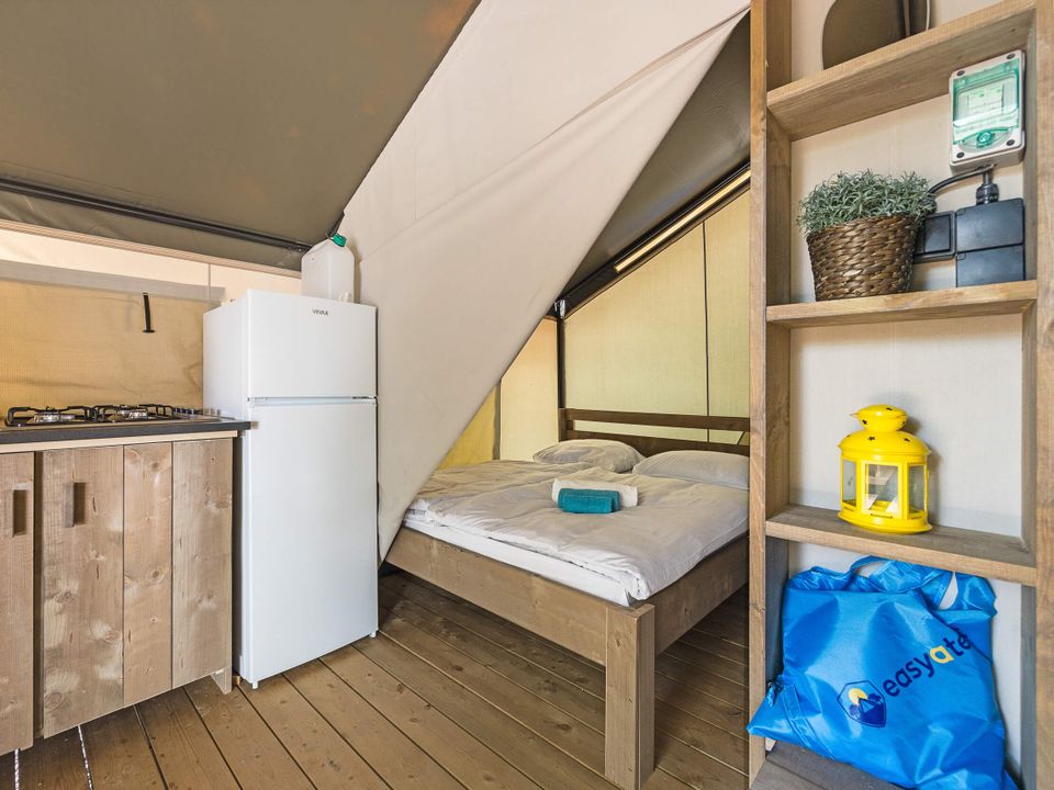 Cliquez pour découvrir toutes les photos de l'HÉBERGEMENT ! tente toile et bois - établissement Aminess Maravea photo 2