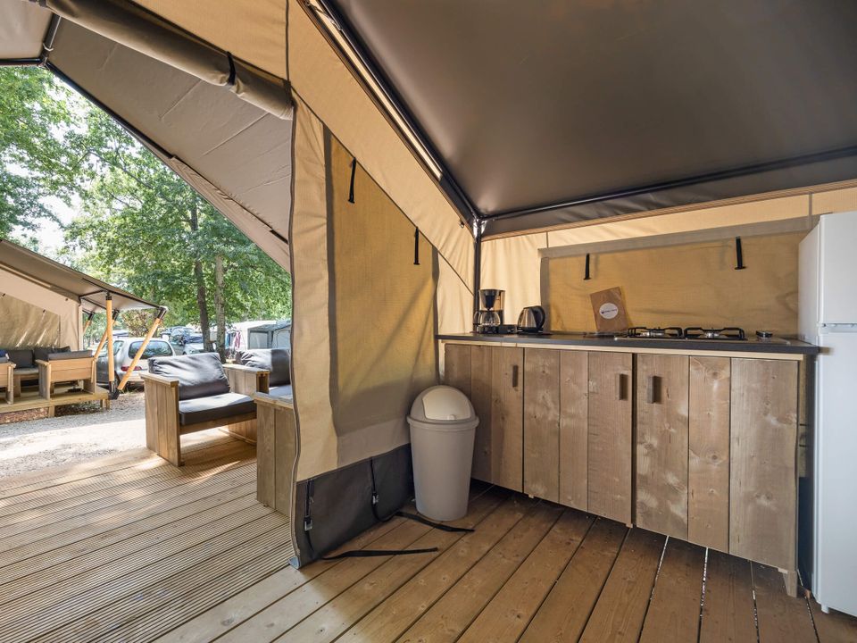 Cliquez pour découvrir toutes les photos de l'HÉBERGEMENT ! tente toile et bois - établissement Aminess Maravea photo 3