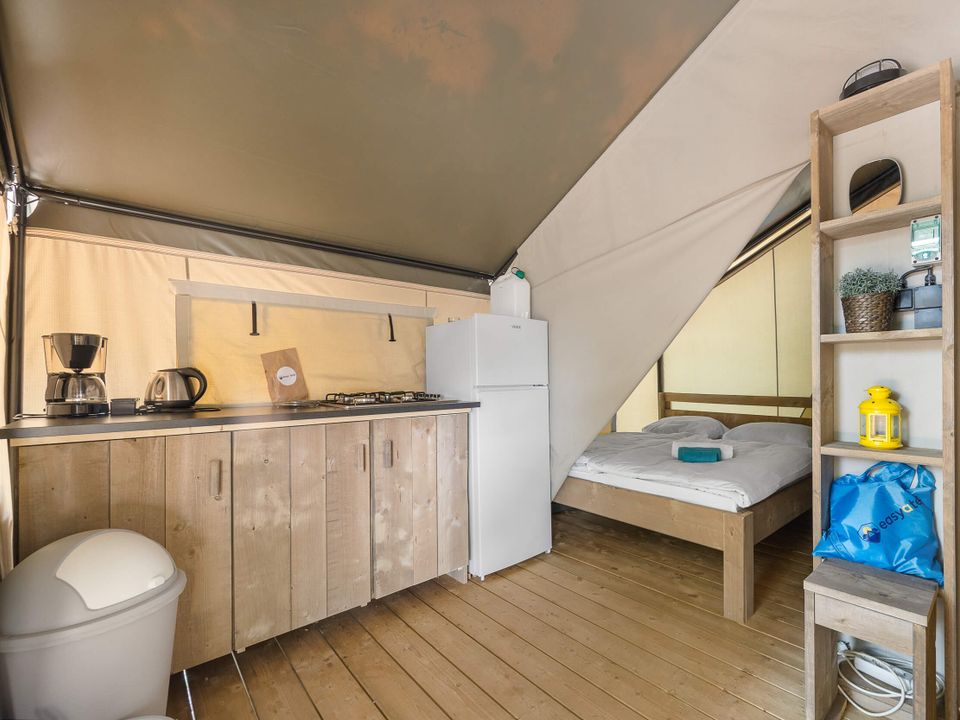 Cliquez pour découvrir toutes les photos de l'HÉBERGEMENT ! tente toile et bois - établissement Aminess Maravea photo 3
