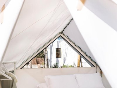 Cliquez pour découvrir toutes les photos de l'HÉBERGEMENT ! tente en toile et bois - WeCamp Cala Montgo photo 2