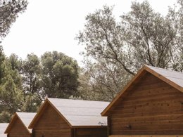 Camping Pas Cher vous présente avec son site Officiel campingpascher.fr, le Camping WeCamp Cala Montgo classé 4 étoiles, situé sur la commune de L'escala dans le département Gérone (Catalogne) en Espagne. Le camping WeCamp Cala Montgo, vous présente un hébergement de type bungalow avec climatisation. Le camping WeCamp Cala Montgo vous propose du jeudi 01 octobre au jeudi 08 octobre 2026 pour 7 nuits à 643€. Cette location propose 145 dates différentes pour réserver votre séjour. Découvrez également les 9 autres gammes d'hébergements du camping. Les Avis clients pour le Camping WeCamp Cala Montgo sont de 6 sur 10. Piscine extérieure, Club enfants, Aire de jeux enfants, Canoë-kayak, Surf, Terrain multisports, Bar, Plats à emporter, Restaurant, Épicerie,... En savoir plus : cliquez-ICI.