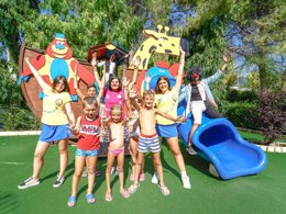 Camping Pas Cher vous présente avec son site Officiel campingpascher.fr, le Camping Village Residence Bahja classé 4 étoiles, situé sur la commune de Paola dans le département Cosenza (Calabre) en Italie. Le camping Village Residence Bahja, vous présente un hébergement de type appartement de 35 m² pour 1 personne. Le camping Village Residence Bahja vous propose du dimanche 24 mai au dimanche 31 mai 2026 pour 7 nuits à 175€. Cette location propose 14 dates différentes pour réserver votre séjour. Découvrez également les 4 autres gammes d'hébergements du camping. Piscine extérieure, Animations familiales, Club enfants, Aire de jeux enfants, Centre équestre, Court de tennis, Golf, Pétanque, Terrain de football, Terrain multisports, Bar, Pizzeria, Plats à emporter, Épicerie,... En savoir plus : cliquez-ICI.