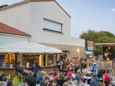 Cliquez pour découvrir toutes les photos de l'ÉTABLISSEMENT ! camping Paradis Domaine Oyat photo 26