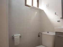 Camping Pas Cher vous présente avec son site Officiel campingpascher.fr, le Camping Caledonia classé 4 étoiles, situé sur la commune de Tarragona dans le département Tarragone (Catalogne) en Espagne. Le camping Caledonia vous propose un hébergement de type villa de 42 m² avec climatisation (télévision). L'établissement vous propose 13 autres types d'hébergements. Découvrez tous nos séjours à petits prix dans la commune et aux alentours de Tarragona du département : Tarragone (Catalogne). Mer, Piscine extérieure, Animations familiales, Aire de jeux enfants, Cyclisme, Ping-pong, Terrain multisports, Supermarché,... En savoir plus : cliquez-ICI.