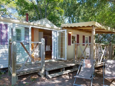 Cliquez pour découvrir toutes les photos de l'HÉBERGEMENT ! mobil-home - La Pinède photo 4