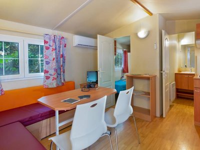 Cliquez pour découvrir toutes les photos de l'HÉBERGEMENT ! mobil-home - La Pinède photo 9