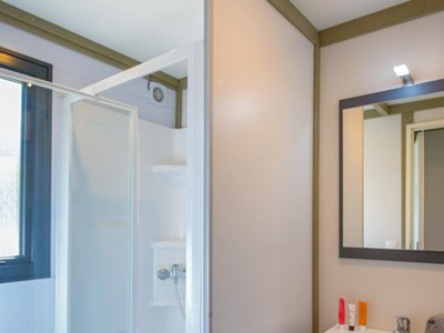 Cliquez pour découvrir toutes les photos de l'HÉBERGEMENT ! chalet - La Pinède photo 5