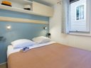 Cliquez pour découvrir toutes les photos de l'HÉBERGEMENT ! mobil-home - camping La Pinède photo 2