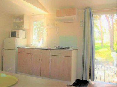 Cliquez pour découvrir toutes les photos de l'HÉBERGEMENT ! mobil-home - Sites Et Paysages - La Pinède photo 8