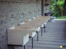 Camping Pas Cher vous présente avec son site Officiel campingpascher.fr, le Camping Rupit classé 3 étoiles, situé sur la commune de Barcelone dans le département Barcelone (Catalogne) en Espagne. Le camping Rupit vous propose un hébergement de type bungalow de 20 m² pour 2 personnes (télévision). L'établissement vous propose 3 autres types d'hébergements. Découvrez tous nos séjours à petits prix dans la commune et aux alentours de Barcelone du département : Barcelone (Catalogne). Piscine extérieure, Club enfants, Aire de jeux enfants, Centre équestre, Ping-pong, Terrain de football, Bar, Plats à emporter,... En savoir plus : cliquez-ICI.