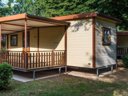 Camping Pas Cher vous présente avec son site Officiel campingpascher.fr, le Camping Lido Village, situé sur la commune de Bolsena dans le département Viterbe (Latium) en Italie. Le camping Lido Village, vous présente un hébergement de type mobil-home de 24 m² pour 2 personnes avec climatisation. Le camping Lido Village vous propose du sam. 18 avril au sam. 25 avril 2026 pour 7 nuits à 700€. Cette location propose 105 dates différentes pour réserver votre séjour. Découvrez également les 4 autres gammes d'hébergements du camping. Lac, Piscine extérieure, Animations familiales, Club enfants, Aire de jeux enfants, Baby-foot, Court de tennis, Piscine, Pétanque, Terrain de football, Bar, Pizzeria, Plats à emporter, Épicerie,... En savoir plus : cliquez-ICI.