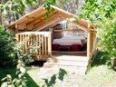 Cliquez pour découvrir toutes les photos de l'HÉBERGEMENT ! tente en toile et bois - camping Village Rocchette photo 3