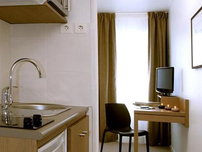 Cliquez pour découvrir toutes les photos de l'HÉBERGEMENT ! studio - Appart'Hôtel Quimper photo 2