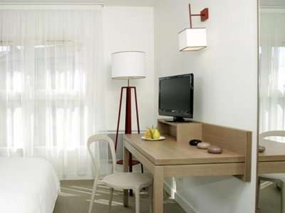 Cliquez pour découvrir toutes les photos de l'HÉBERGEMENT ! studio - Appart'Hôtel Quimper photo 3