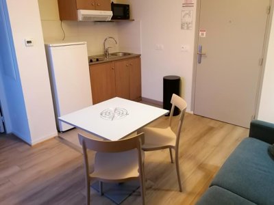 Cliquez pour découvrir toutes les photos de l'HÉBERGEMENT ! studio - Appart'Hôtel Quimper photo 8
