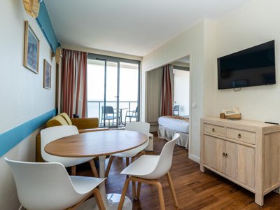 studio - Hôtel & Le Grand Large photo 1