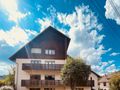 Camping Pas Cher vous présente avec son site Officiel campingpascher.fr, le Établissement Village Vacance Les Myrtilles, situé sur la commune de Xonrupt Longemer dans le département Vosges (Lorraine) en France. L'établissement Village Vacance Les Myrtilles vous propose un hébergement de type studio de 16 m². L'établissement vous propose 2 autres types d'hébergements. Découvrez tous nos séjours à petits prix dans la commune et aux alentours de Xonrupt Longemer du département : Vosges (Lorraine).... En savoir plus : cliquez-ICI.