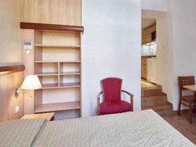 Cliquez pour découvrir toutes les photos de l'HÉBERGEMENT ! studio - Le Méditerranée photo 3