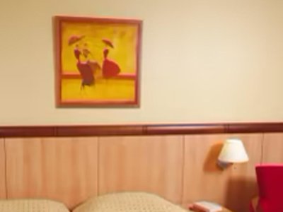 Cliquez pour découvrir toutes les photos de l'HÉBERGEMENT ! appartement - Le Méditerranée photo 2