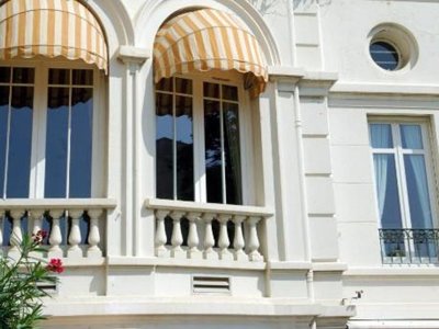 Cliquez pour découvrir toutes les photos de l'ÉTABLISSEMENT ! résidence Le Méditerranée photo 2