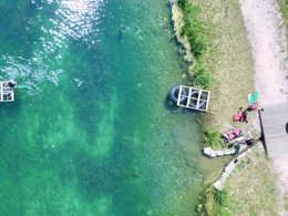 Camping Pas Cher vous présente avec son site Officiel campingpascher.fr, le Village vacances VVF Villages - Le Sud Aveyron - Brusque classé 3 étoiles, situé sur la commune de Brusque dans le département Aveyron (Midi Pyrénées) en France. Le village vacances VVF Villages - Le Sud Aveyron - Brusque, vous présente un hébergement de type bungalow toilé de 23 m² pour 6 personnes. Le village vacances VVF Villages - Le Sud Aveyron - Brusque vous propose du sam. 13 juin au sam. 20 juin 2026, en promotion à -14% pour 7 nuits à 351,05 € au lieu de 413,0 € soit une Économie de 61,95 €. Cette location propose 88 dates différentes pour réserver votre séjour. Découvrez également les 11 autres gammes d'hébergements du village vacances. Lac, Animations familiales, Club ados, Club enfants, Aire de jeux enfants, Court de tennis, Ping-pong, Pétanque, Randonnée, Terrain multisports, Bar, Plats à emporter, Restaurant,... En savoir plus : cliquez-ICI.