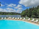 Camping Pas Cher vous présente avec son site Officiel campingpascher.fr, le Village vacances VVF Villages - Haute Corrèze - Eygurande classé 3 étoiles, situé sur la commune de Eygurande dans le département Corrèze (Limousin) en France. Le village vacances VVF Villages - Haute Corrèze - Eygurande, vous présente un hébergement de type maison de campagne de 51 m² pour 6 personnes. Le village vacances VVF Villages - Haute Corrèze - Eygurande vous propose du dimanche 07 juin au dimanche 14 juin 2026 avec un DÉPART DEMAIN pour 7 nuits à 469€. Cette location propose 36 dates différentes pour réserver votre séjour. Découvrez également les 5 autres gammes d'hébergements du village vacances. Les Avis clients pour le Village vacances VVF Villages - Haute Corrèze - Eygurande sont de 7 sur 10. Lac, Piscine couverte, Piscine extérieure, Animations familiales, Club ados, Club enfants, Aire de jeux enfants, Canoë-kayak, Centre équestre, Cyclisme, Paddle, Ping-pong, Pétanque, Randonnée, Salle de fitness, Terrain de badminton, Terrain de volley-ball, Terrain multisports, Bar, Boulangerie, Bureau de tabac, Plats à emporter, Restaurant, Station-service, Supermarché, Épicerie,... En savoir plus : cliquez-ICI.