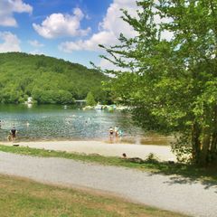 Camping Pas Cher vous présente avec son site Officiel campingpascher.fr, le Établissement Village Vacances La Salvetat Sur Agout, situé sur la commune de La Salvetat SurAgout dans le département Herault (Languedoc-roussillon) en France. L'établissement Village Vacances La Salvetat Sur Agout vous propose un hébergement de type gîte de 30 m². L'établissement vous propose 4 autres types d'hébergements. Découvrez tous nos séjours à petits prix dans la commune et aux alentours de La Salvetat Sur Agout du département : Herault (Languedoc-roussillon).... En savoir plus : cliquez-ICI.